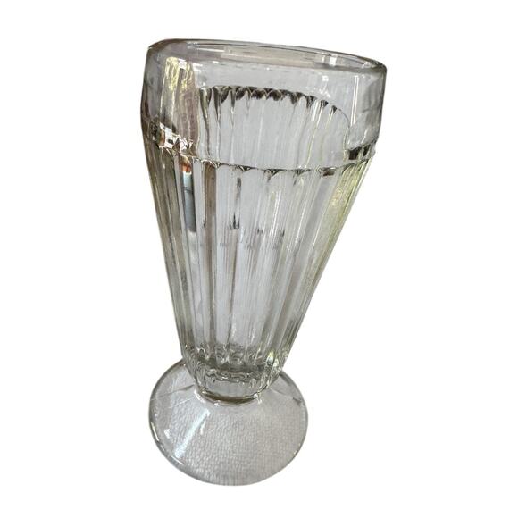 VTG Milkshake Parfait Float Glass Pedestal Heavy Clear Soda Fountain Dessert - Picture 4 of 5